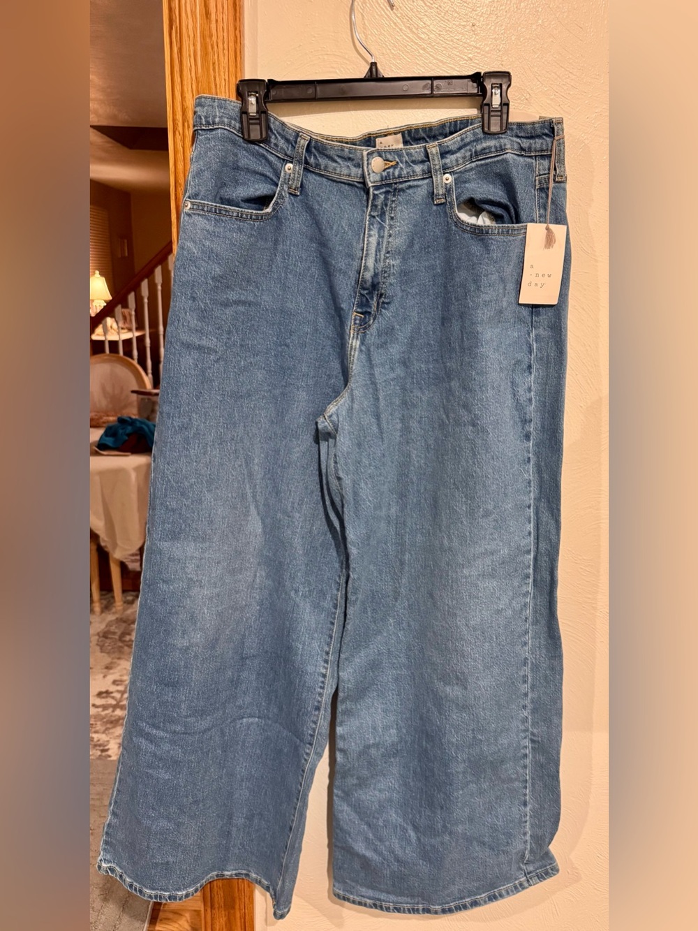 Classic Wide-Leg Women’s Jeans - Light Blue